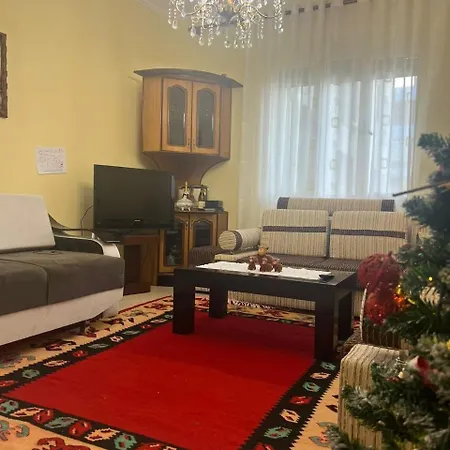 Donik Vlorë